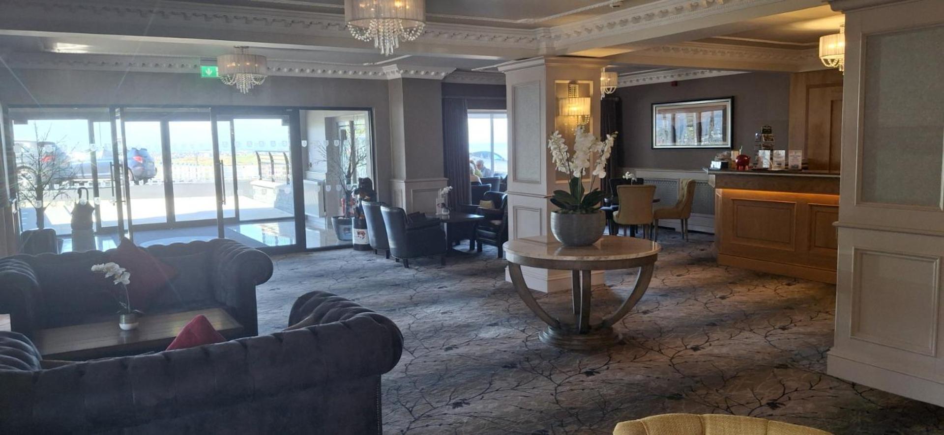 Royal Court Hotel Portrush Exterior foto