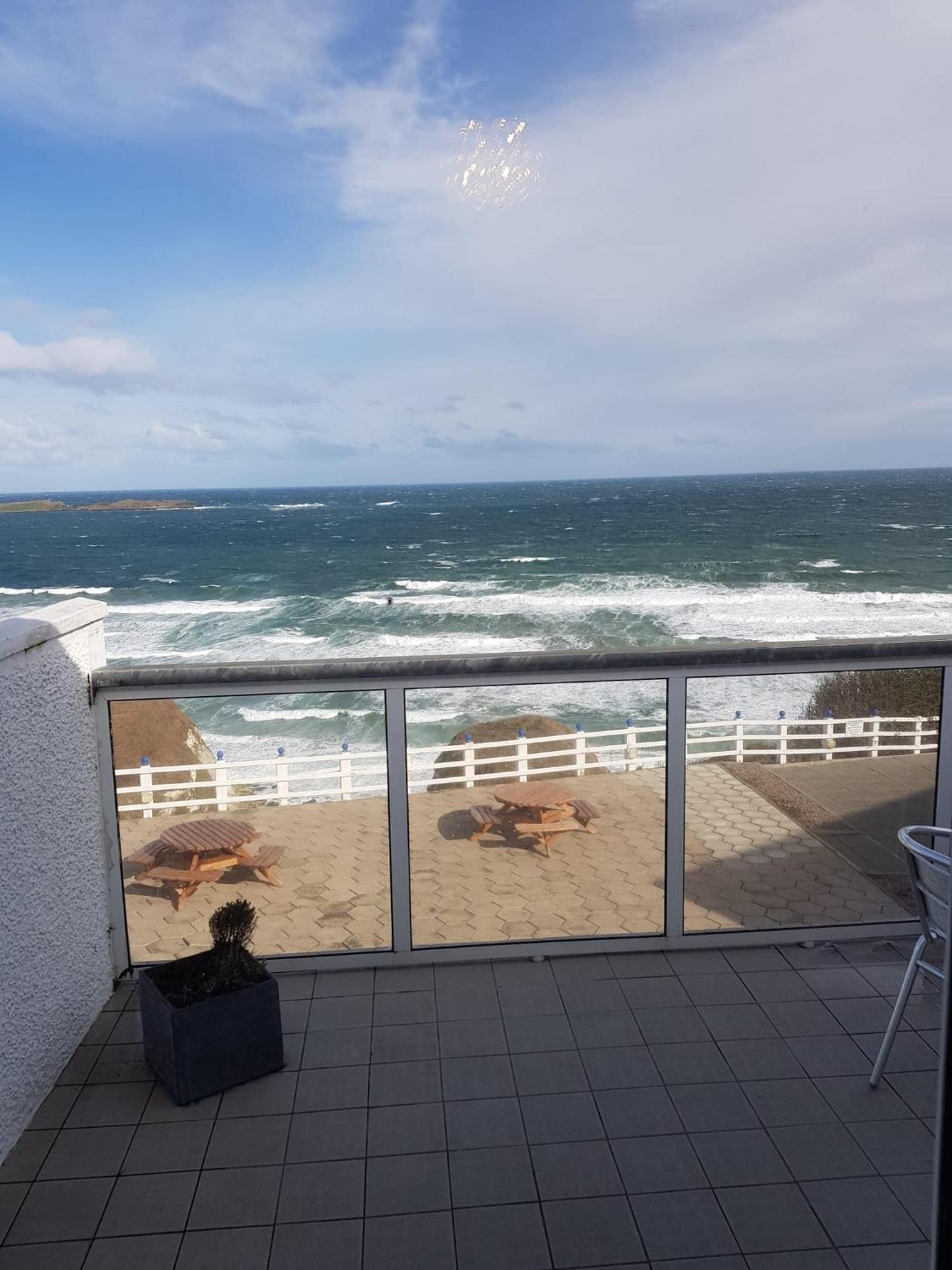 Royal Court Hotel Portrush Exterior foto