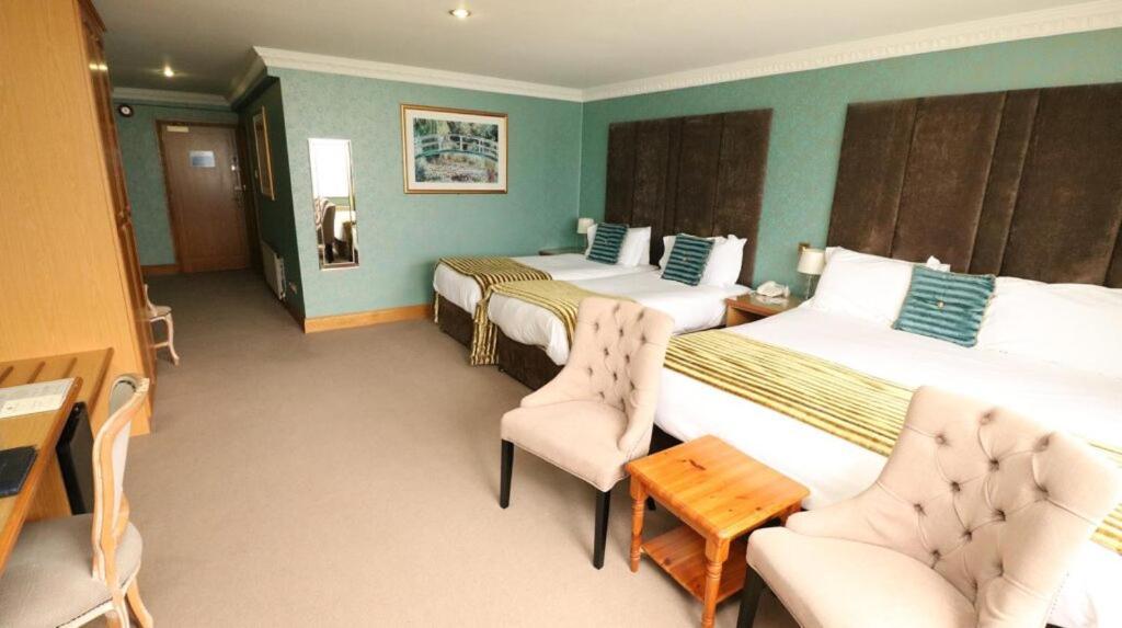 Royal Court Hotel Portrush Exterior foto